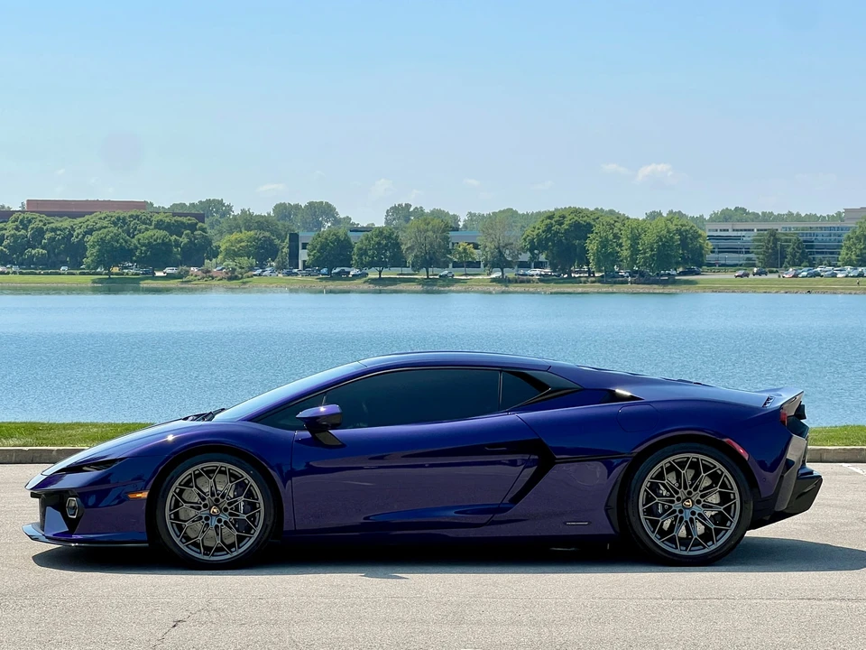 2026 Lamborghini Temerario - Image 9 of 31