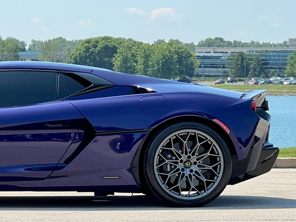 2026 Lamborghini Temerario - Image 29 of 31