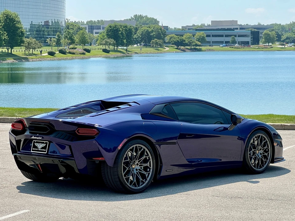 2026 Lamborghini Temerario - Image 16 of 31