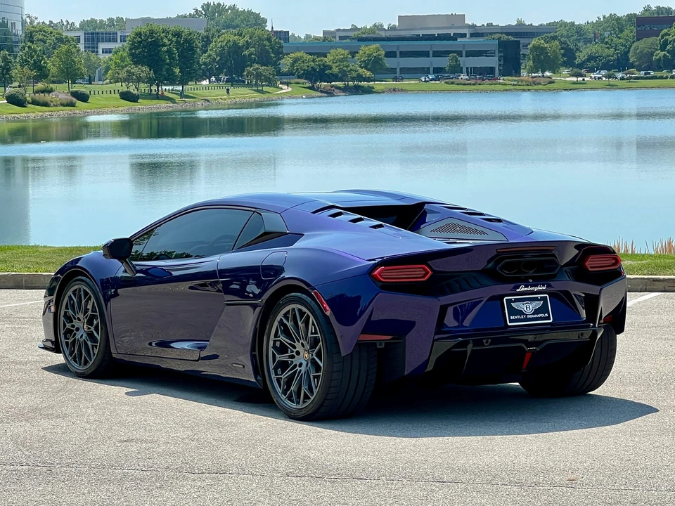 2026 Lamborghini Temerario - Image 13 of 31