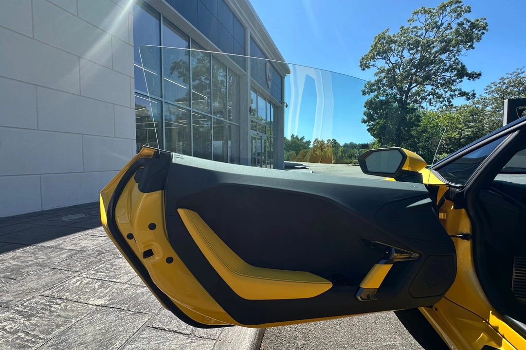 2026 Lamborghini Temerario - Image 5 of 15