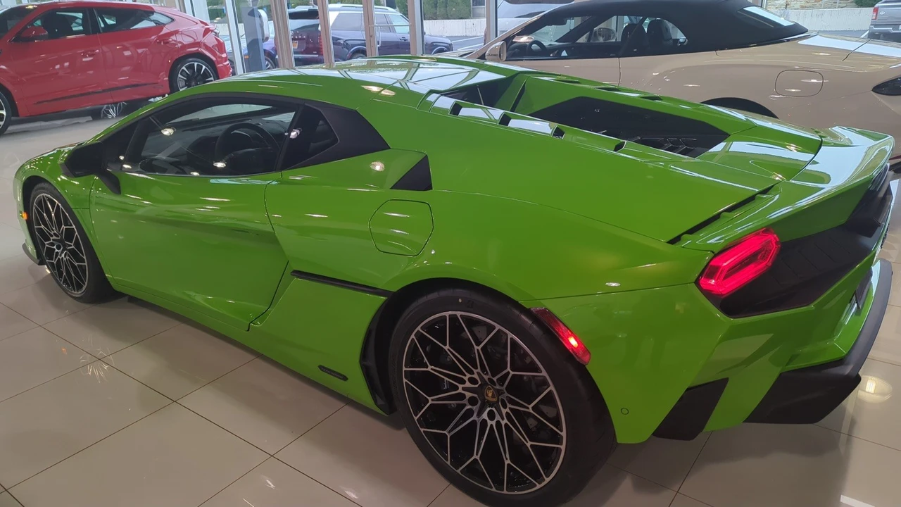 2026 Lamborghini Temerario - Image 9 of 16