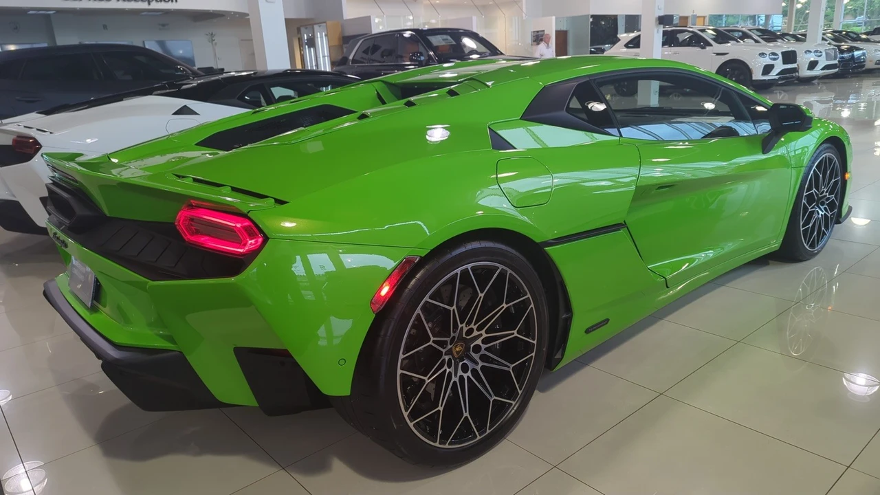 2026 Lamborghini Temerario - Image 15 of 16