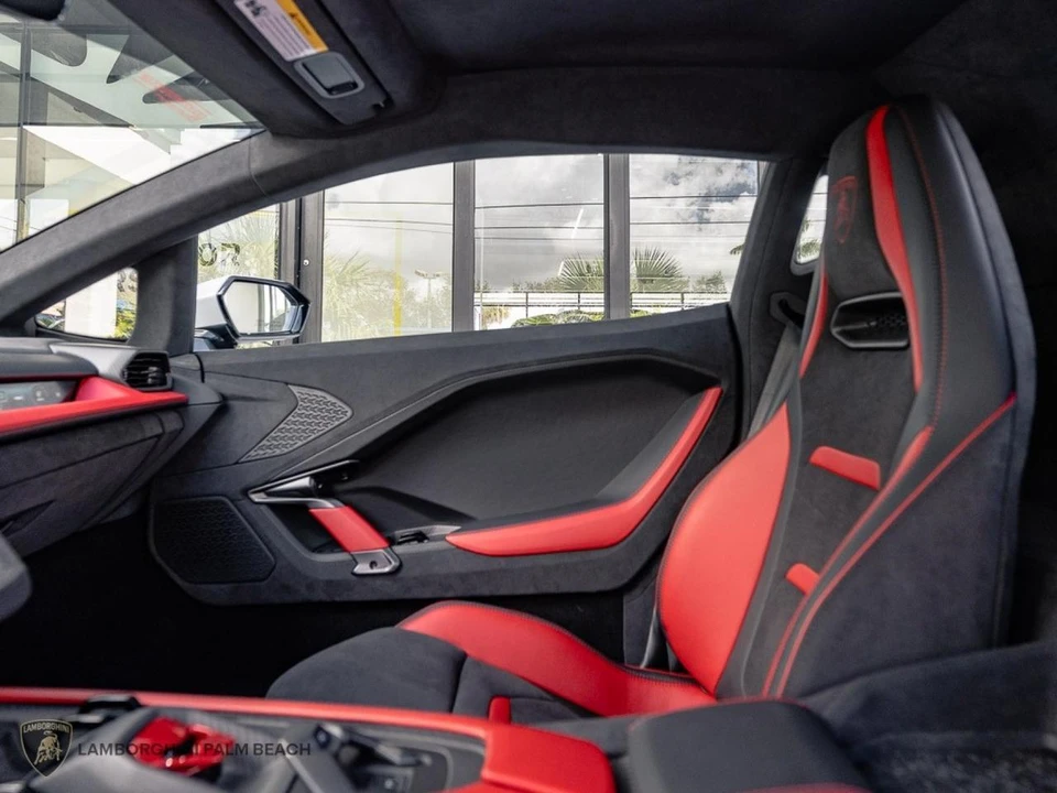 2026 Lamborghini Temerario - Image 18 of 29