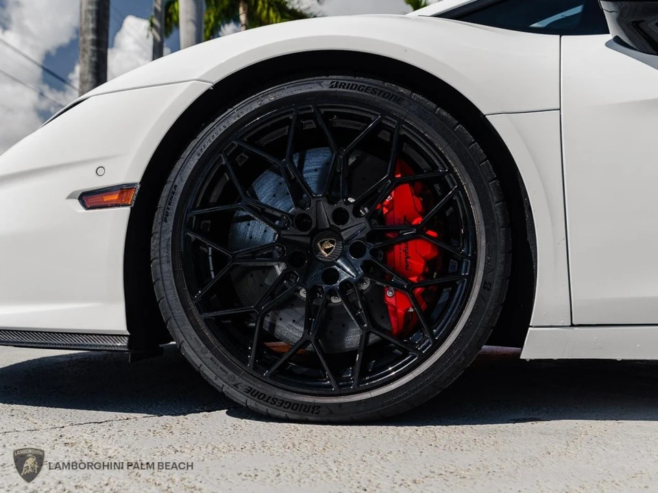 2026 Lamborghini Temerario - Image 28 of 29