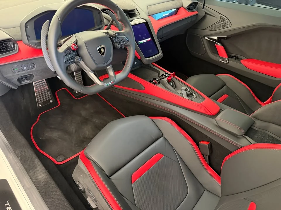 2026 Lamborghini Temerario - Image 17 of 18