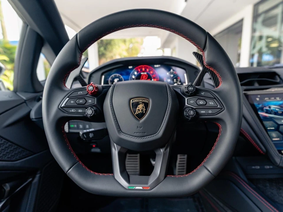 2026 Lamborghini Temerario - Image 21 of 31