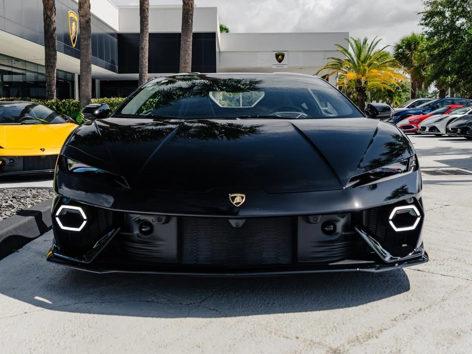 2026 Lamborghini Temerario - Image 6 of 31