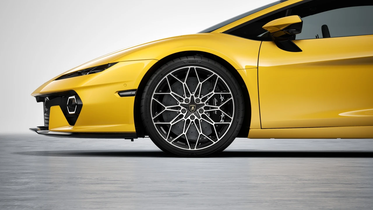 2026 Lamborghini Temerario - Image 6 of 15