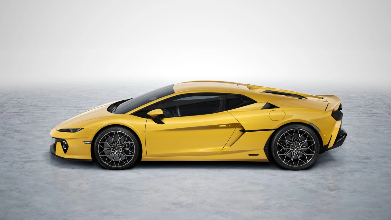 2026 Lamborghini Temerario - Image 8 of 15