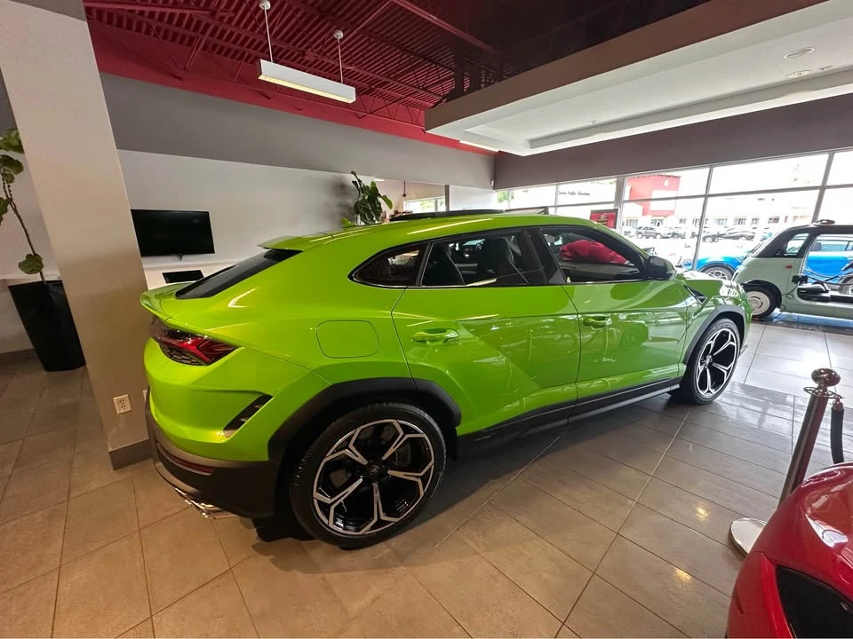 2026 Lamborghini Urus SE - Image 3 of 6