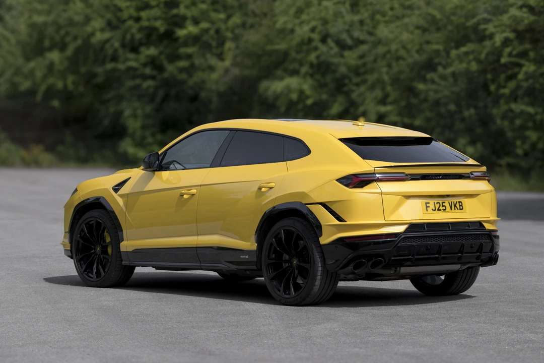 2026 Lamborghini Urus S - Image 14 of 31