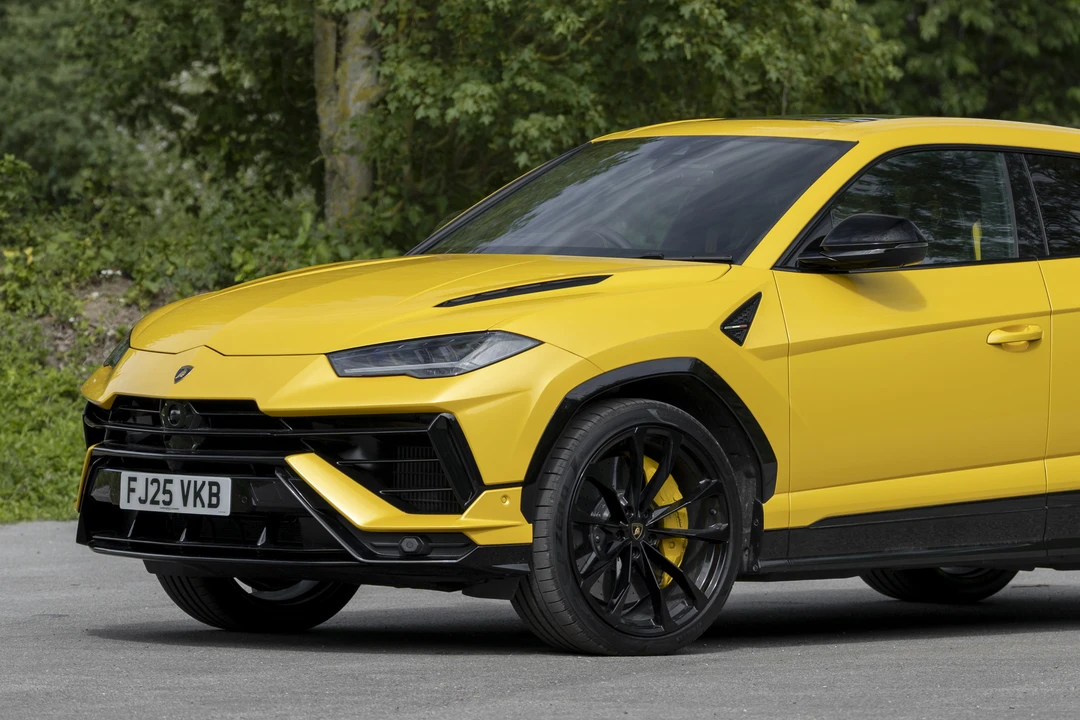 2026 Lamborghini Urus S - Image 20 of 31