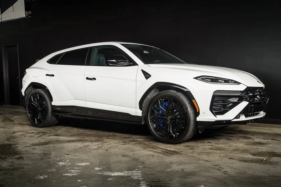 2026 Lamborghini Urus SE - Image 5 of 20