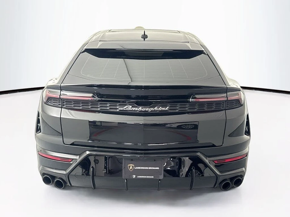 2026 Lamborghini Urus SE - Image 6 of 31