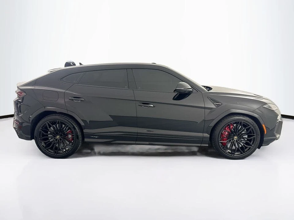 2026 Lamborghini Urus SE - Image 4 of 31