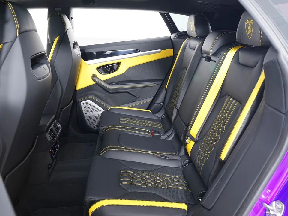 2026 Lamborghini Urus SE - Image 26 of 31