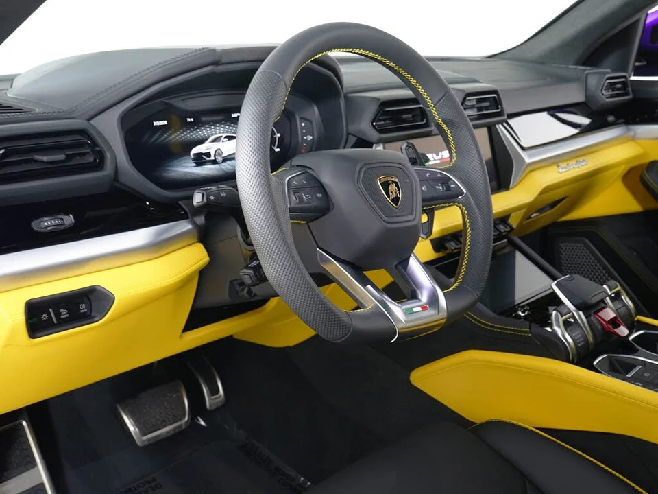 2026 Lamborghini Urus SE - Image 4 of 31