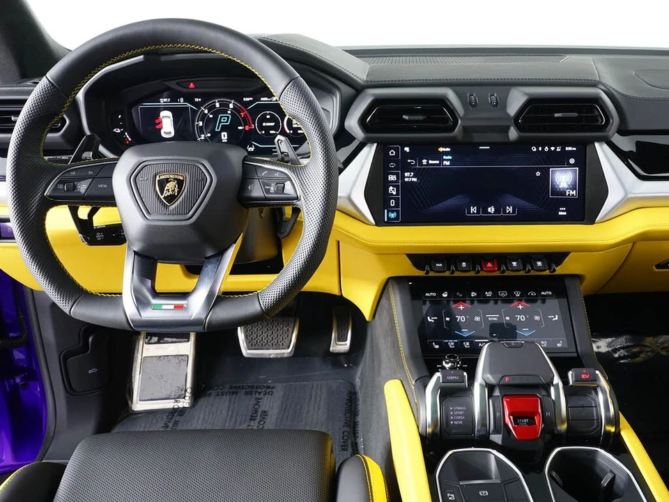 2026 Lamborghini Urus SE - Image 27 of 31