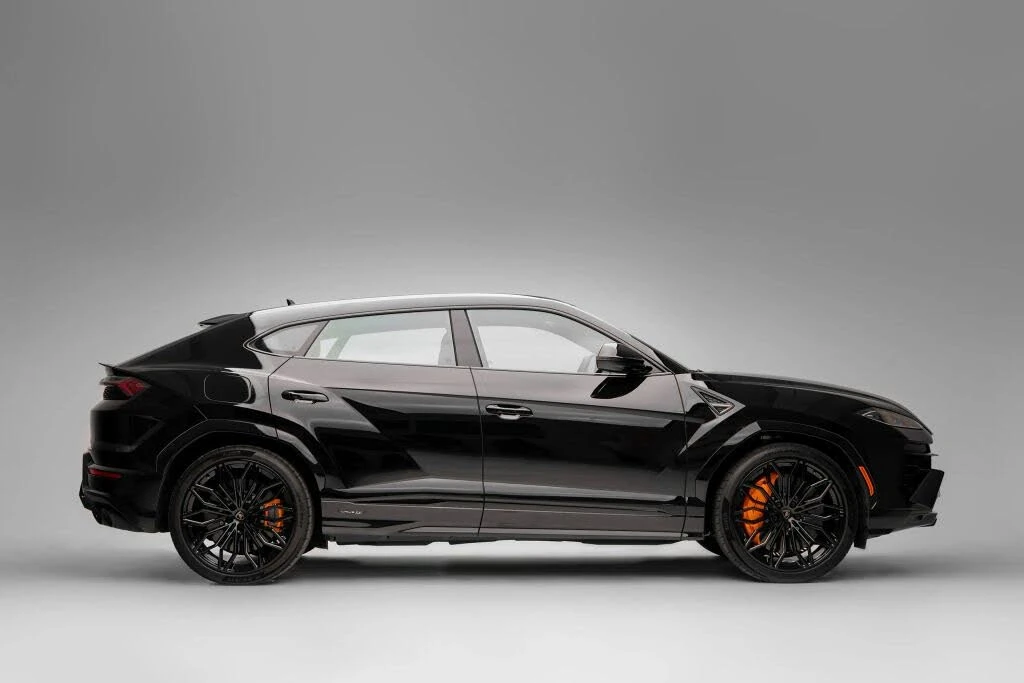2026 Lamborghini Urus SE - Image 5 of 30