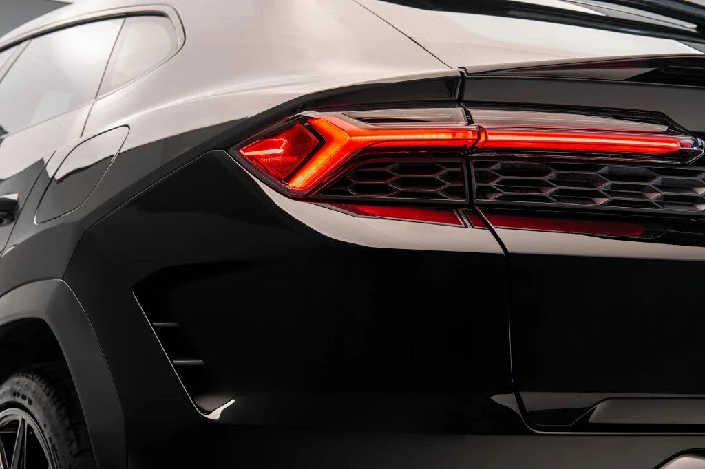 2026 Lamborghini Urus SE - Image 22 of 30