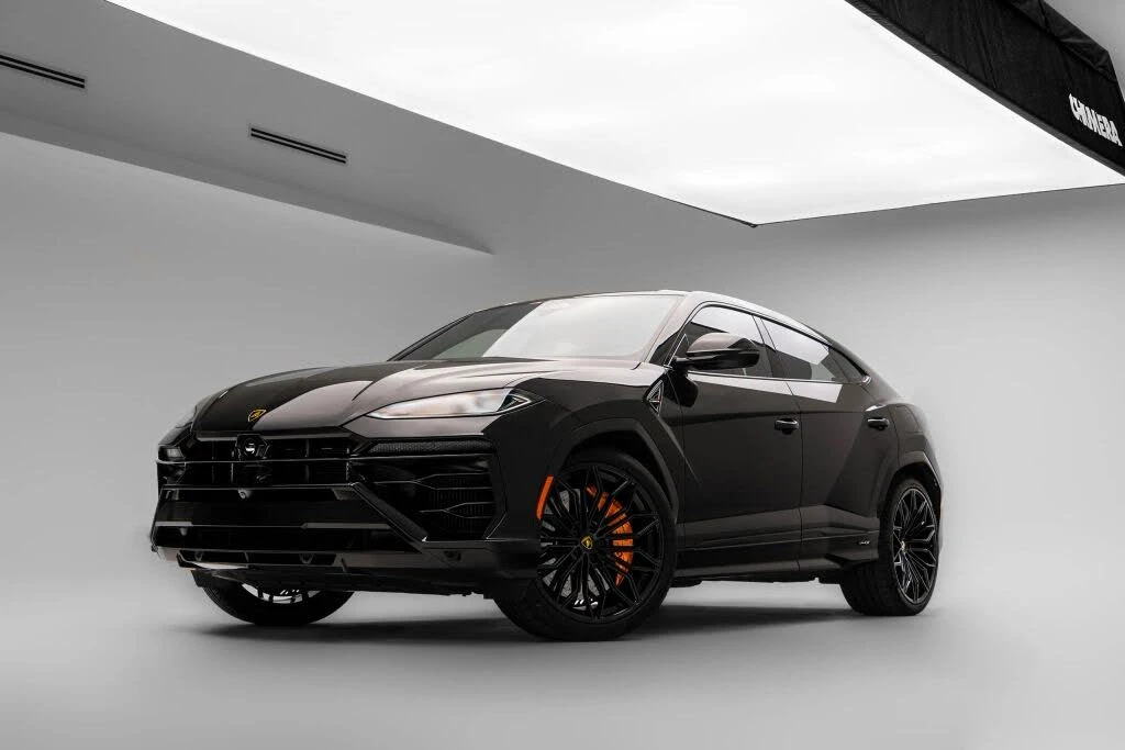 2026 Lamborghini Urus SE - Image 30 of 30