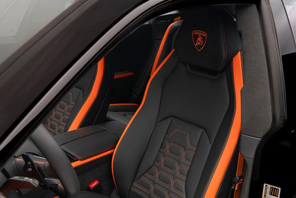 2026 Lamborghini Urus SE - Image 16 of 30