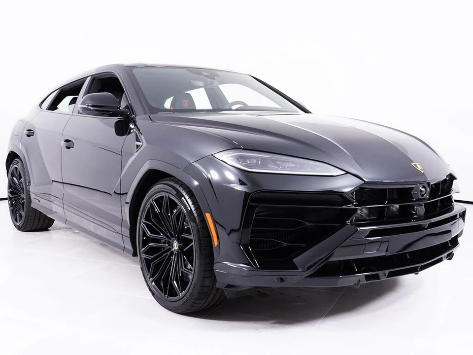 2026 Lamborghini Urus SE - Image 17 of 31