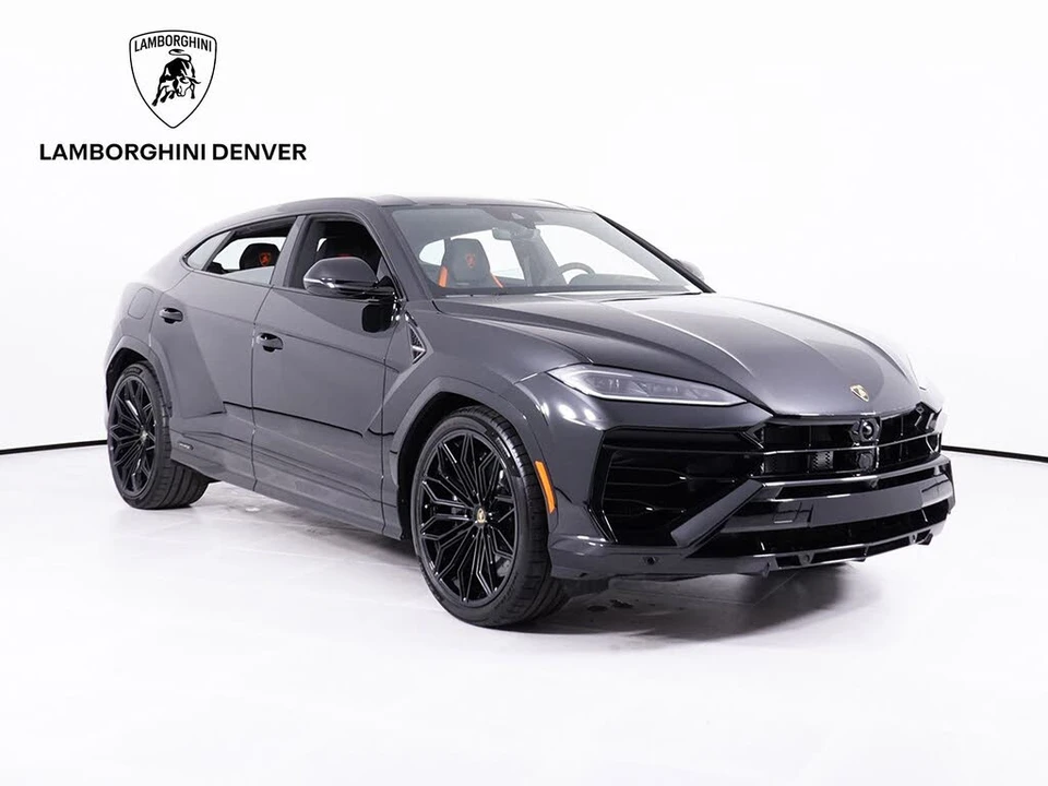2026 Lamborghini Urus SE - Image 10 of 31