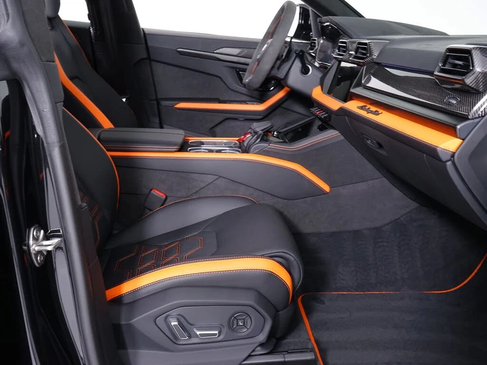 2026 Lamborghini Urus SE - Image 31 of 31