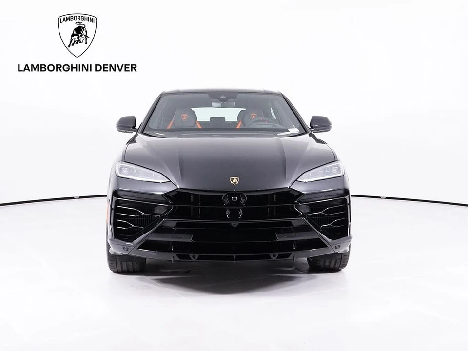 2026 Lamborghini Urus SE - Image 11 of 31