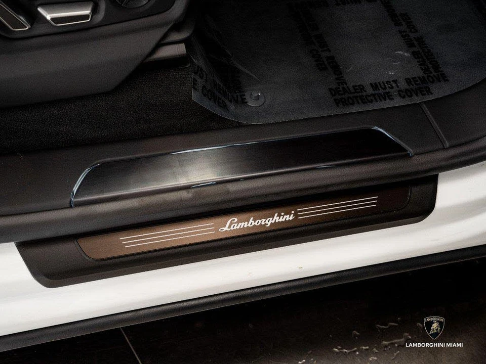 2026 Lamborghini Urus SE - Image 31 of 31