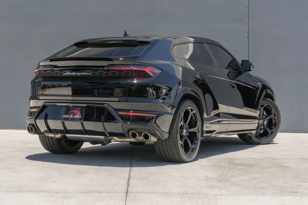 2026 Lamborghini Urus SE - Image 7 of 31