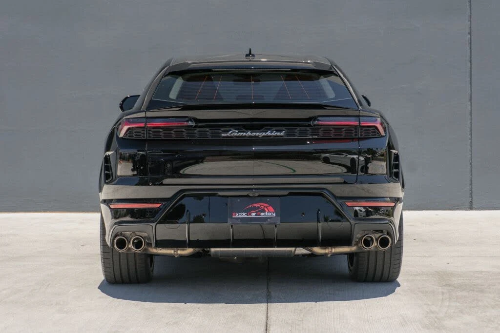 2026 Lamborghini Urus SE - Image 8 of 31