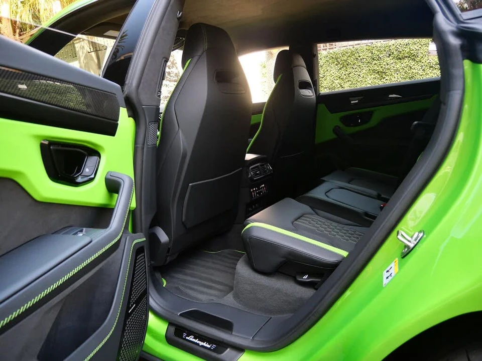 2026 Lamborghini Urus SE - Image 24 of 30