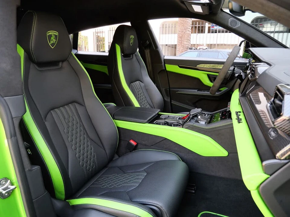2026 Lamborghini Urus SE - Image 8 of 30