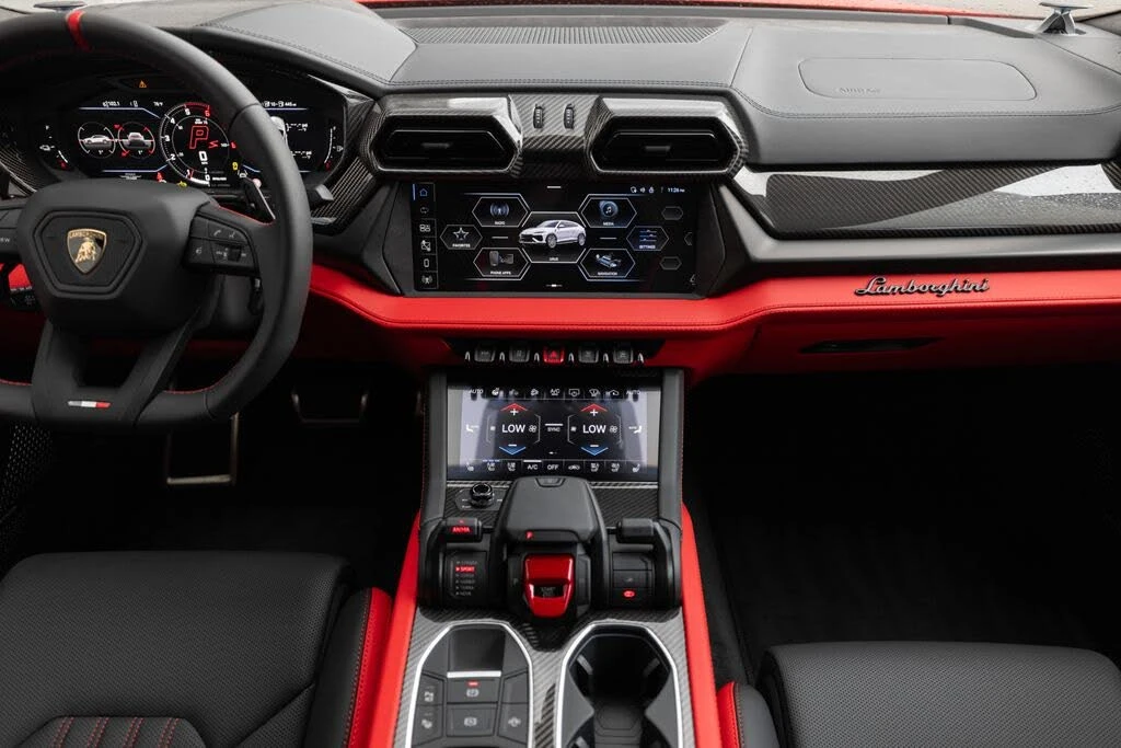 2026 Lamborghini Urus SE - Image 21 of 31