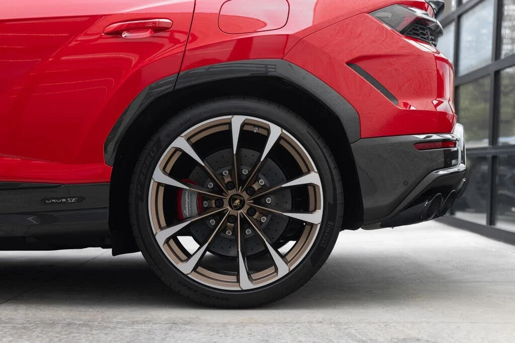 2026 Lamborghini Urus SE - Image 6 of 31