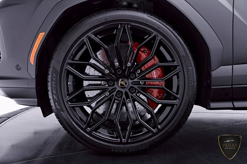 2026 Lamborghini Urus SE - Image 3 of 31