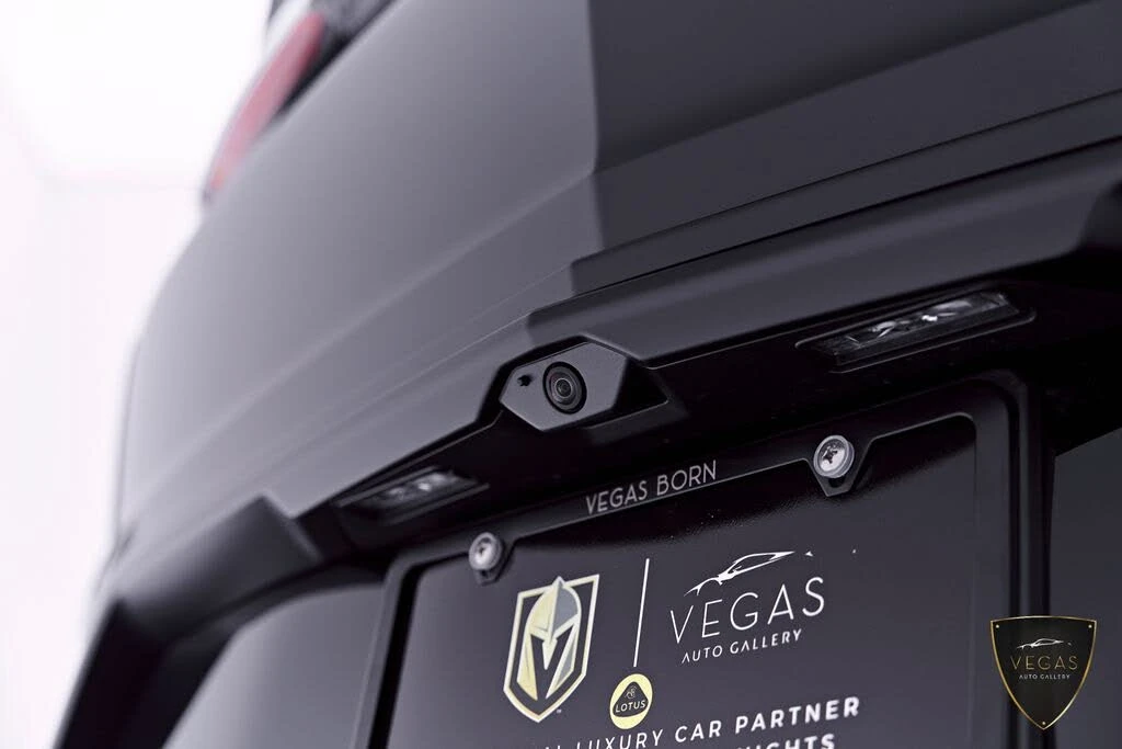 2026 Lamborghini Urus SE - Image 28 of 31