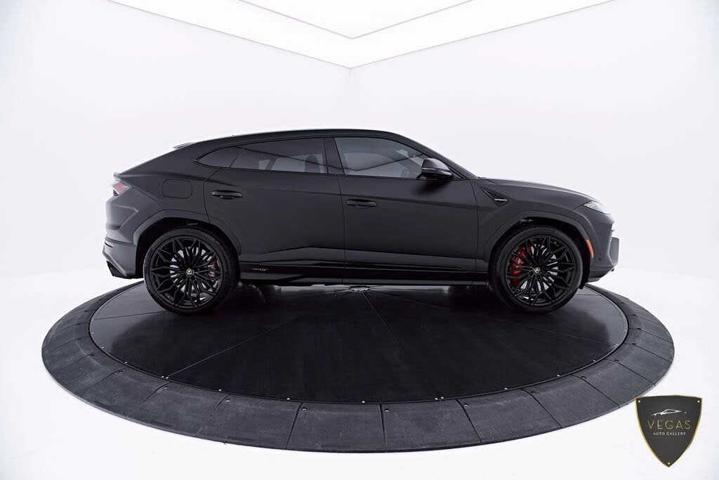 2026 Lamborghini Urus SE - Image 17 of 31
