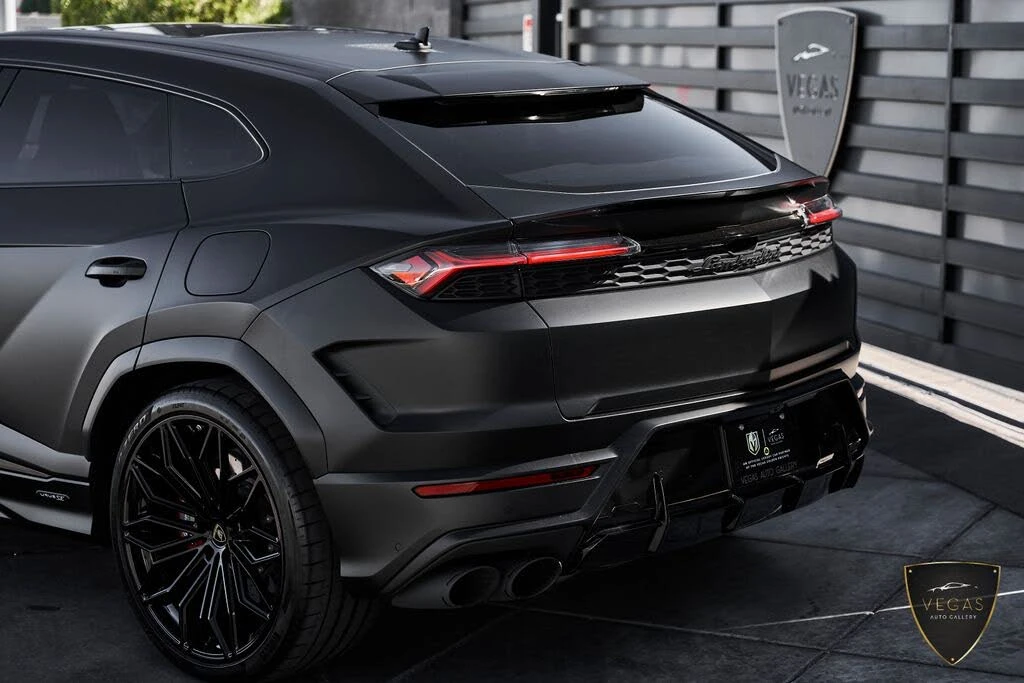 2026 Lamborghini Urus SE - Image 9 of 31