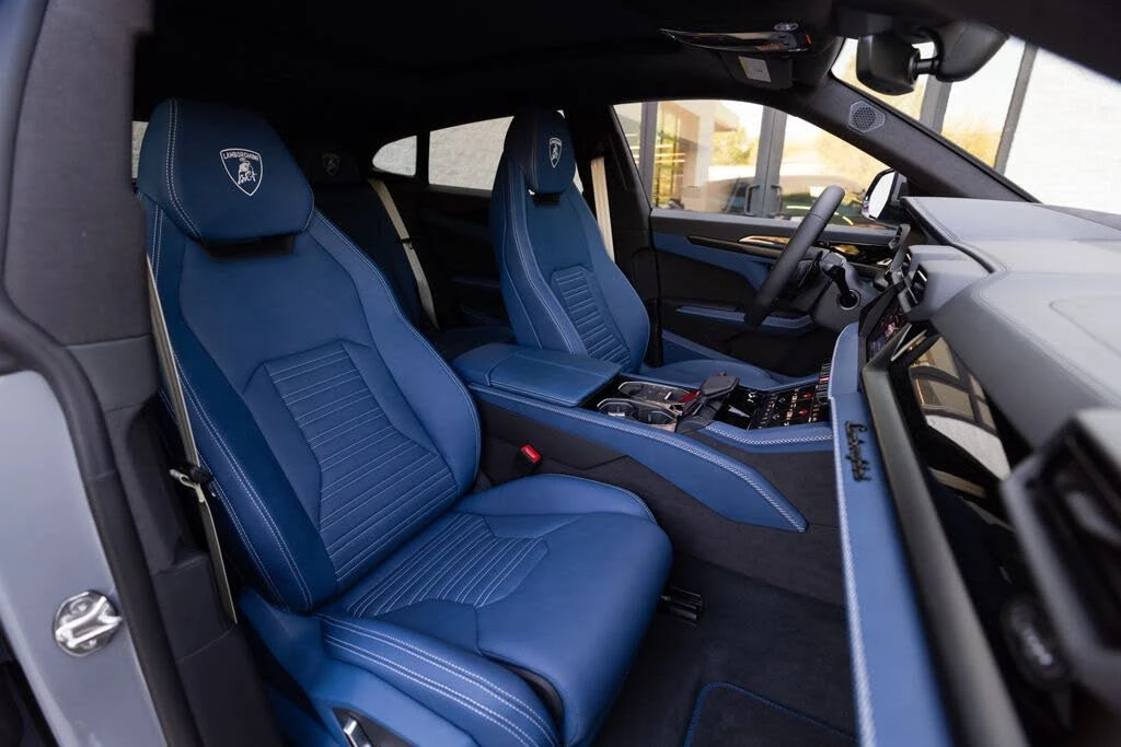 2026 Lamborghini Urus SE - Image 17 of 31
