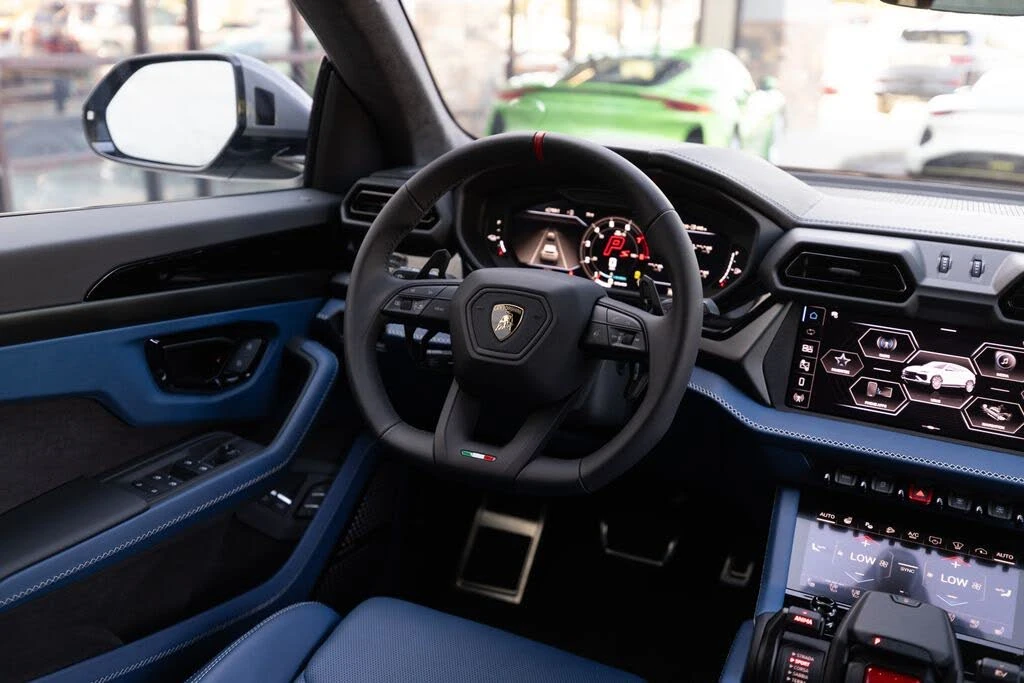 2026 Lamborghini Urus SE - Image 23 of 31