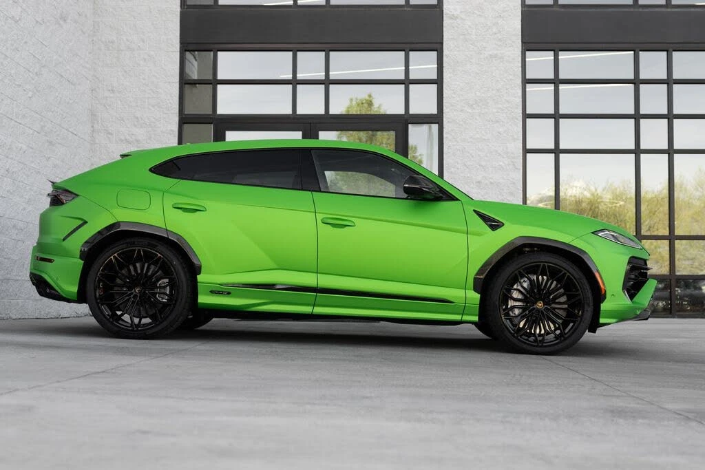 2026 Lamborghini Urus SE - Image 8 of 31