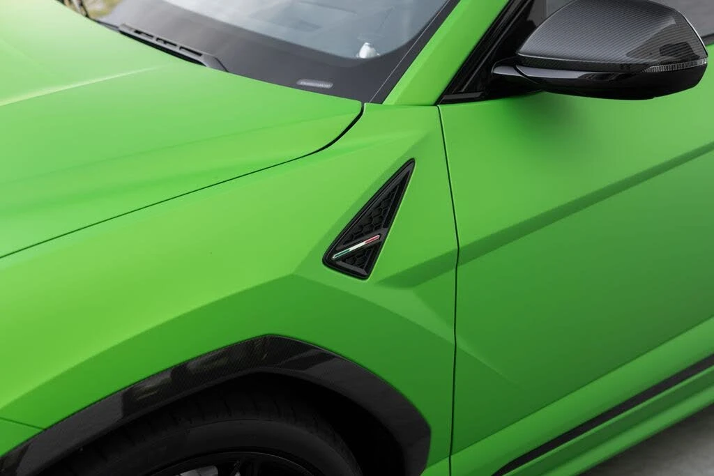 2026 Lamborghini Urus SE - Image 13 of 31