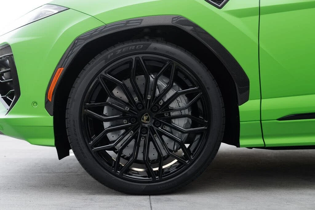 2026 Lamborghini Urus SE - Image 11 of 31