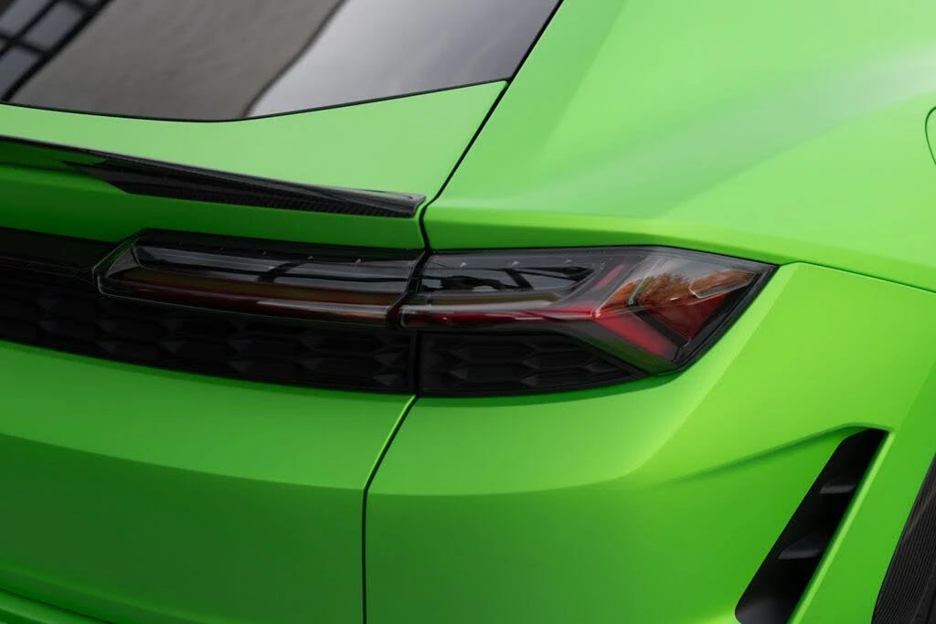 2026 Lamborghini Urus SE - Image 21 of 31