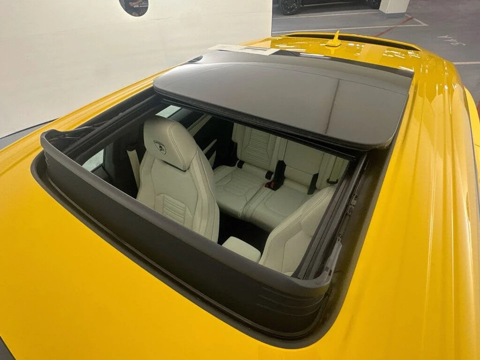 2026 Lamborghini Urus SE - Image 21 of 31