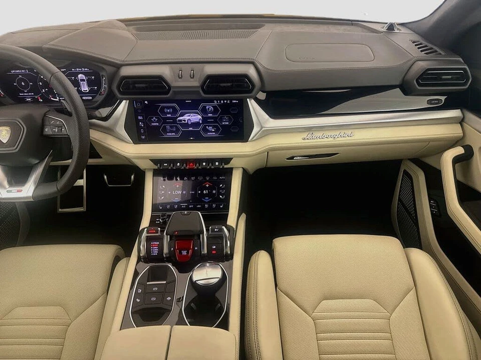 2026 Lamborghini Urus SE - Image 22 of 31